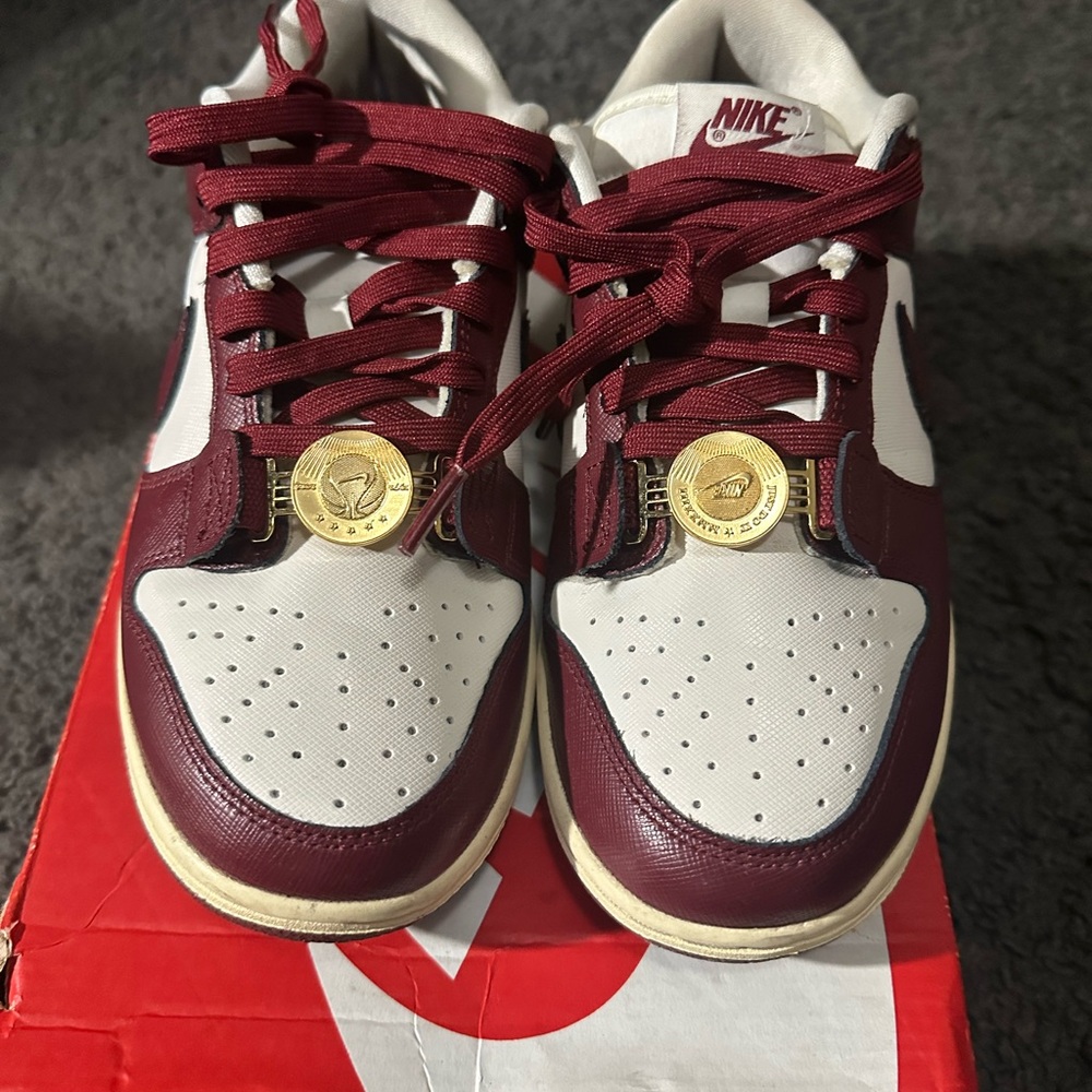 🔥Nike Dunk SE Low Sisterhood Women’s Size 7.5 EUC DV1160-101 great Condition
